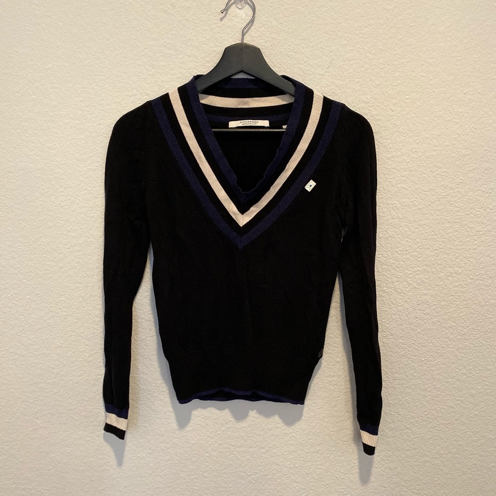 Scotch & Soda v-neck knit top